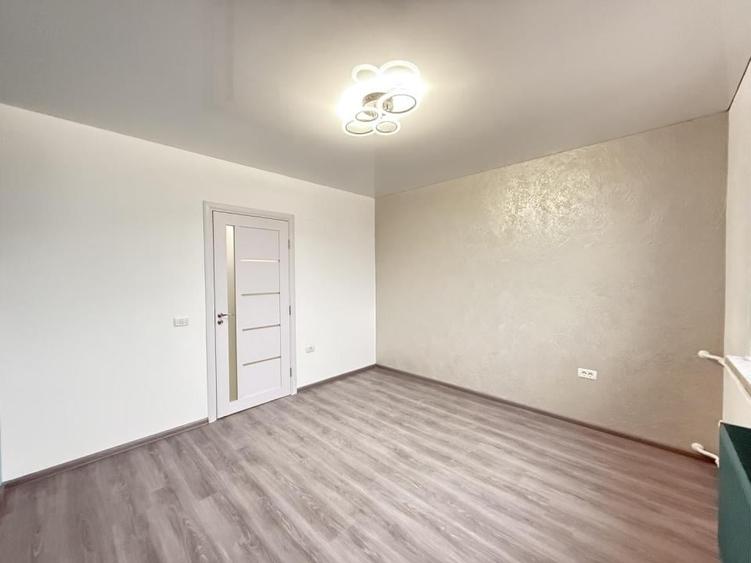 Garsoniera ultramoderna, zona CET - 1