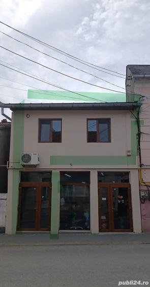 Inchiriez apartament 2 camere,zona centrala - 1