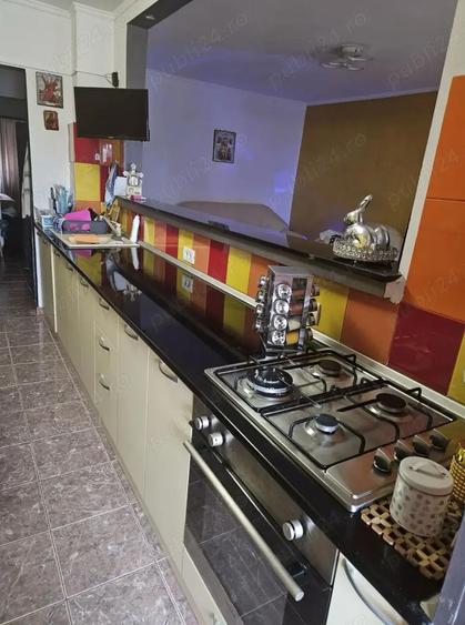 Apartament 3 camere de vanzare Zona Eden - 2