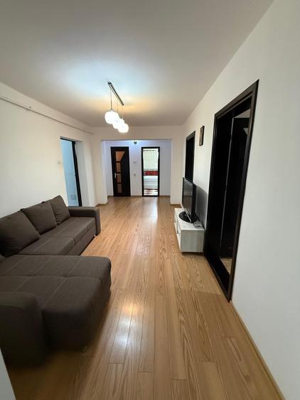 Apartament 4 camere ETAJUL 1 ---str VICTORIEI - 10