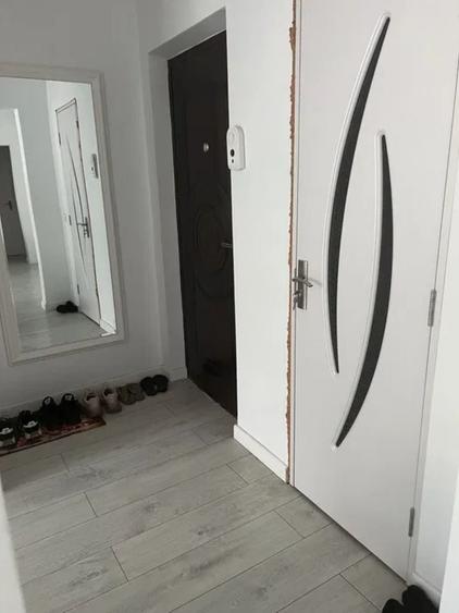 Apartament cu 2 camere in zona Micro 16 - 7