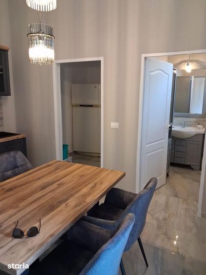 Apartament cu 3 camere în Ultracentral