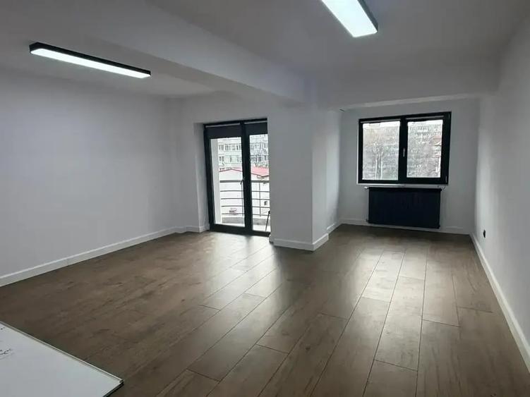 Inchiriere Birouri | Cladire Recent Renovata | 500 m Metrou 1 mai - 6
