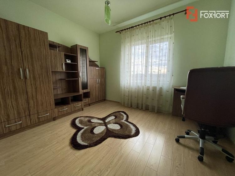 Casa individuala de vanzare, 250 mp, intrare in Dumbravita - V2992 - 11