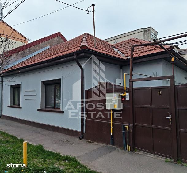 Casă cu 4 camere decomandat cu Teren 567 Mp în Lipovei