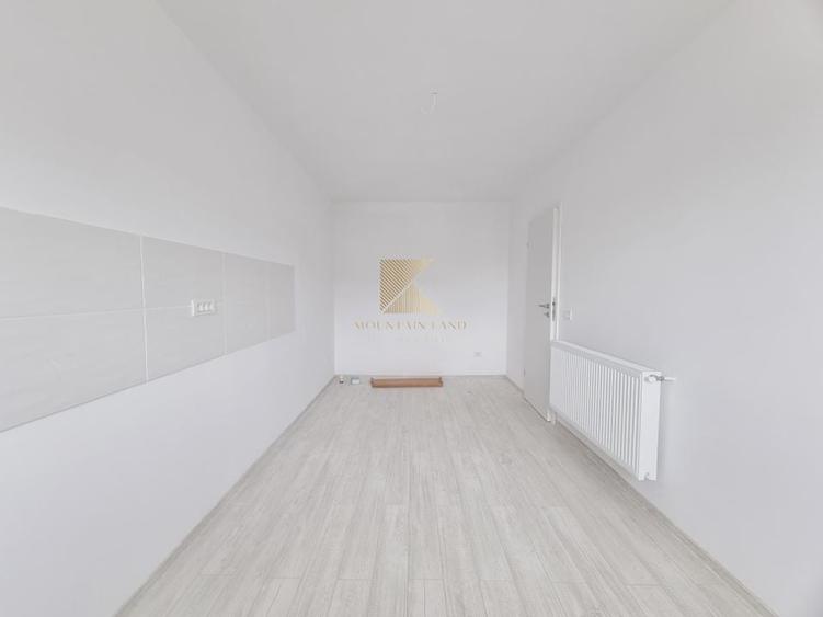 Casă &icirc;nsiruită cu 4 camere și curte proprie - Cartier Izvor, Str. Salc - 7