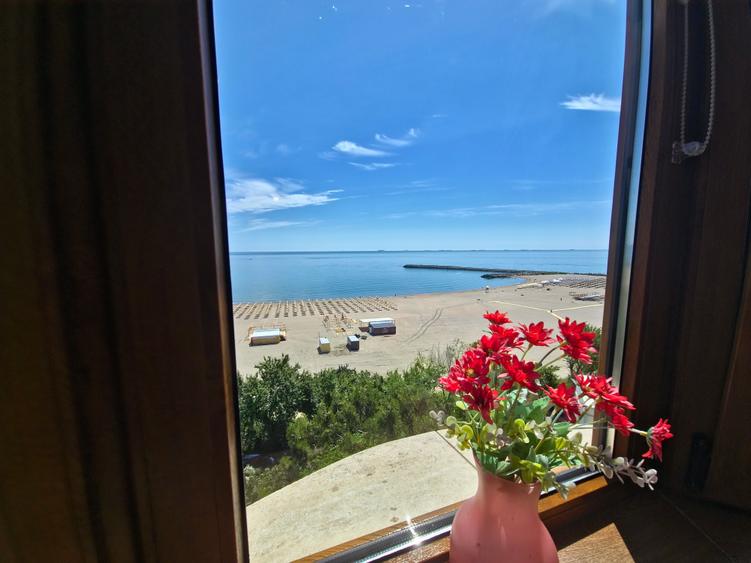 Vedere la mare Faleza Nord 3 camere mobilat utilat loc de parcare termen lung - 20