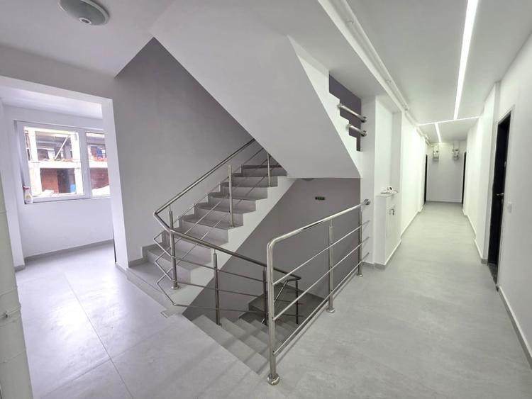 Apartament cu 3 camere decomandat în Bragadiru