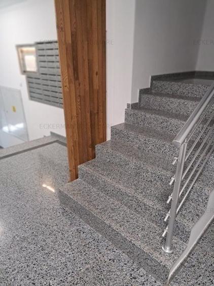 Apartament cu 4 camere semidecomandat în Lacul Tei