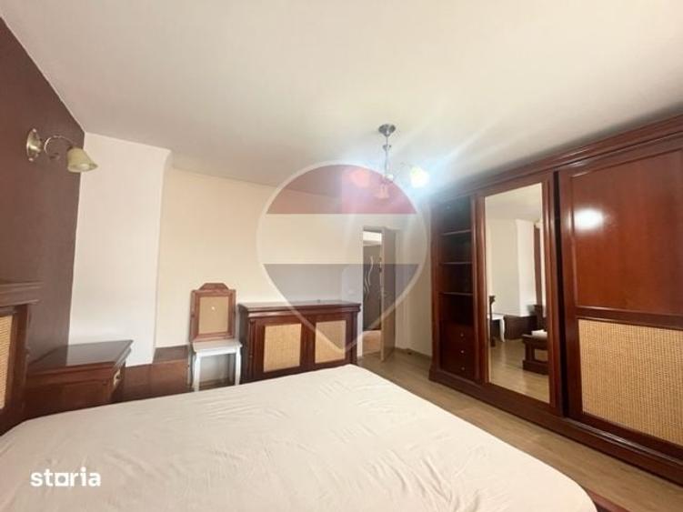Casă cu 4 camere cu Teren 350 Mp în Țiglari