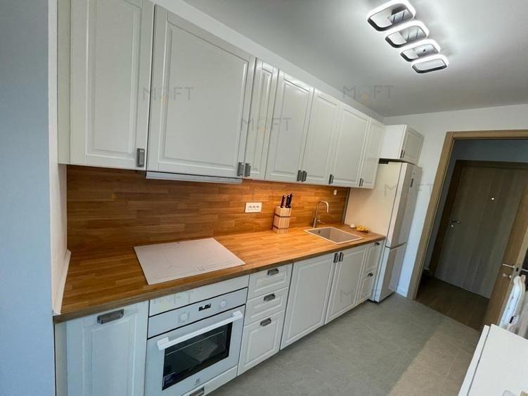 Apartament cu 3 camere decomandat, mobilat în P-ta Presei Libere