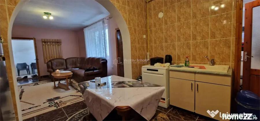 Casă cu 5 camere cu Teren 565 Mp în Central