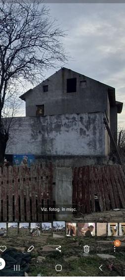 Casă cu 2 camere cu Teren 871 Mp în Aviatorilor