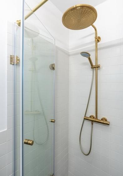 Apartament cu 3 camere decomandat în Tineretului