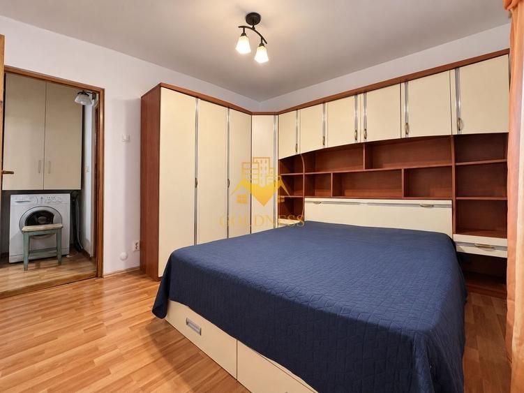 Apartament cu 3 camere decomandat, mobilat în Plopilor
