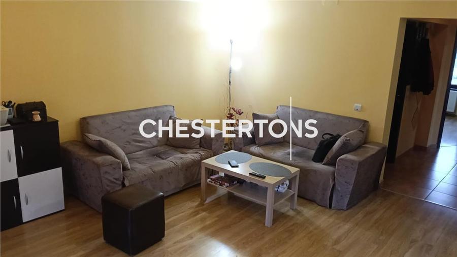 Apartament cu 3 camere decomandat în Berceni