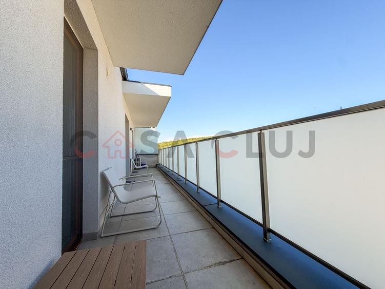 Apartament cu 3 camere semidecomandat, mobilat în Borhanci