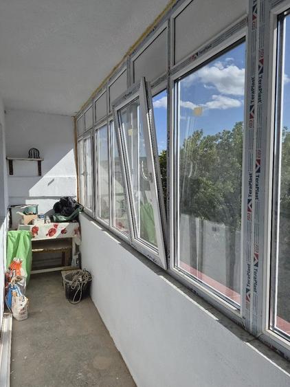 Apartament cu 3 camere semidecomandat în Ultracentral