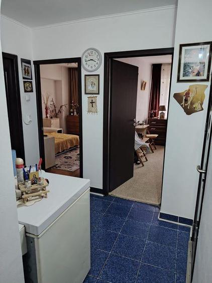 Apartament cu 3 camere decomandat în Tătărași