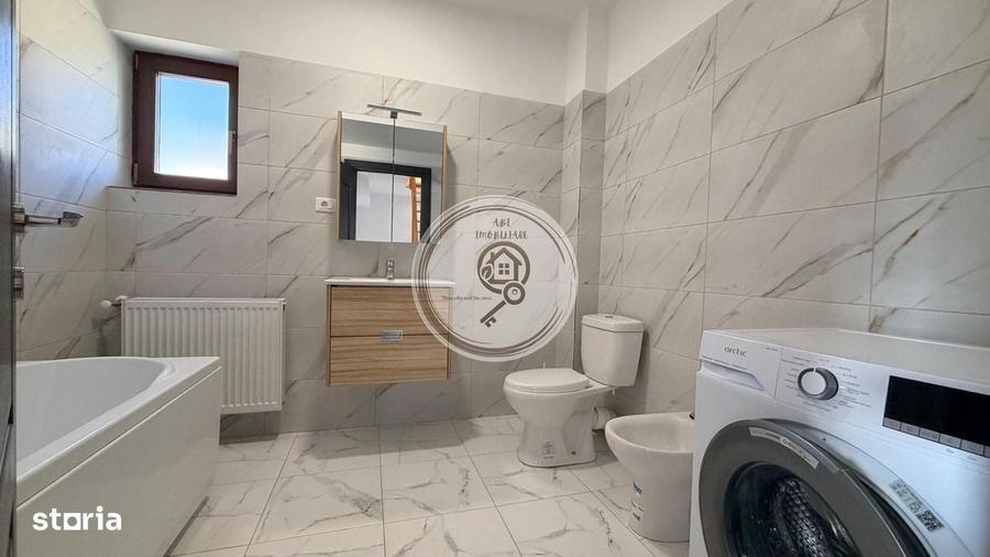 Casă cu 4 camere în Tractorul