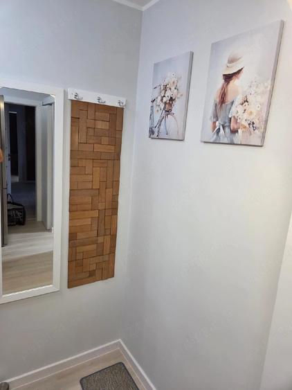 Apartament cu 2 camere semidecomandat în Siloz