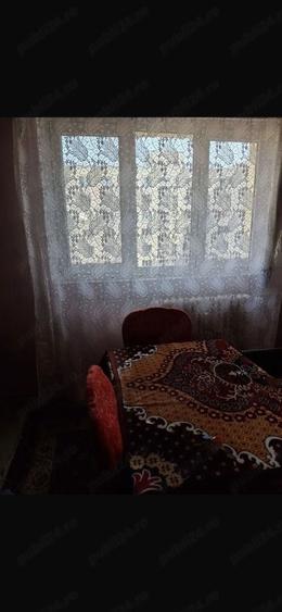 Apartament cu 3 camere decomandat în Obor