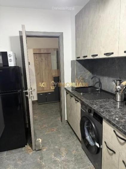 Apartament cu 3 camere decomandat, mobilat în Drumul Taberei