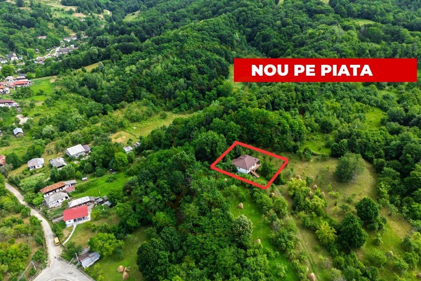Casă individuală cu 3 camere cu Garaj în Corbi