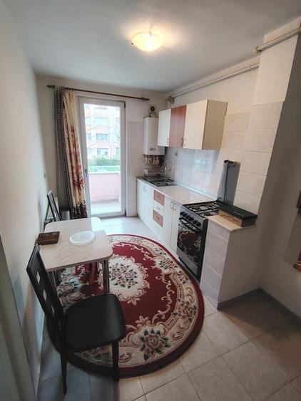 Vand Apartament 2 camere, centrul Civic 2 - 3