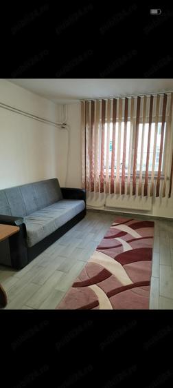 Inchiriez garsoniera - 2