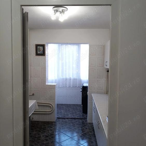 Inchiriez apartament 3 camere, decomandat, 2 bai, Ghencea Drumul Taberei Inchiriez apartament 3 camere, decomandat, 2 bai, Ghencea Drumul Taberei