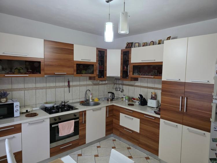 Nicolae Grigorescu, 10 minute metrou si parc IOR, pe strada Malva, - 2