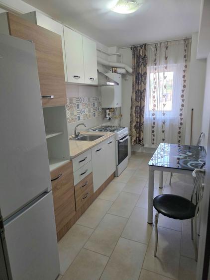 Inchiriez apartament 2 camere in zona Visan, Iasi. Apartamentul are parcare privata - 5
