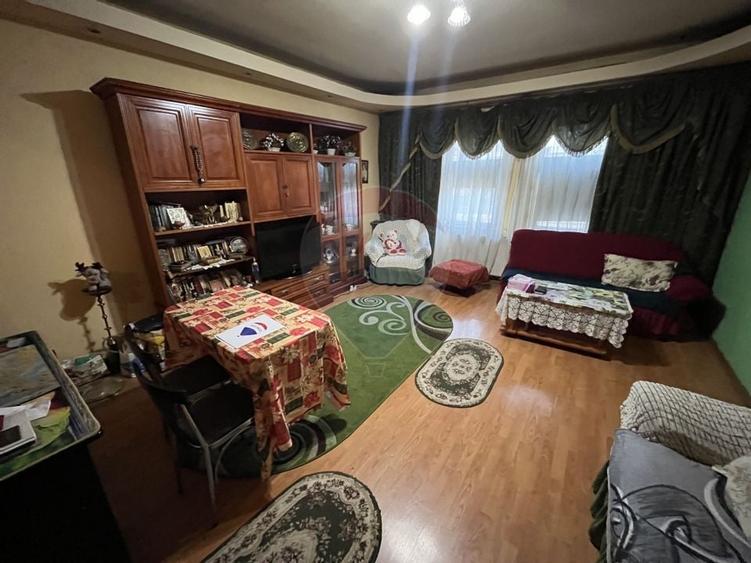 Casa de vanzare Central in Pitesti - 1