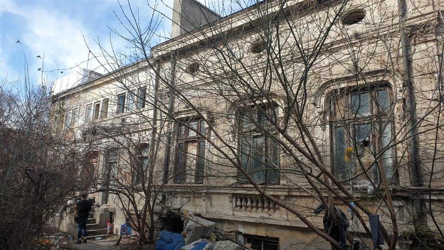 zona Gradina Mare  Teren 615 mp SUPER PRET Casa D+P  caramida - 2