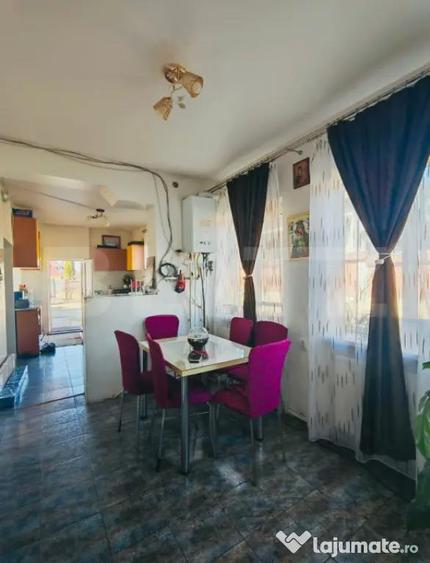 Casă cu 2 camere cu Teren 720 Mp în Central