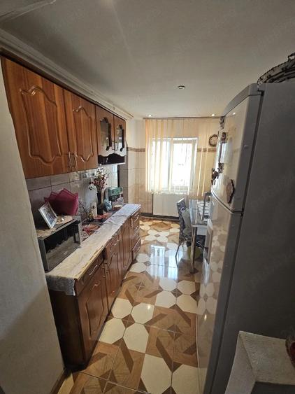 Apartament 3 camere cf 1 semidecomandat - 6