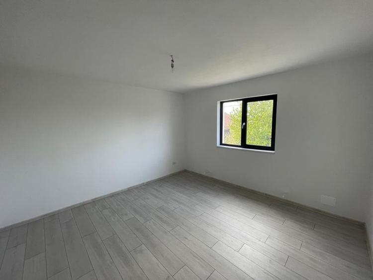 Casa noua P+1 cu teren de 330mp si toate utilitatile la Braniste/Podari - 11