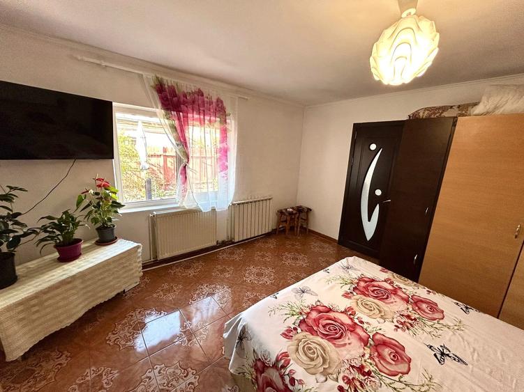 Casa individuala cu centrala proprie,la pret de apartament - 1