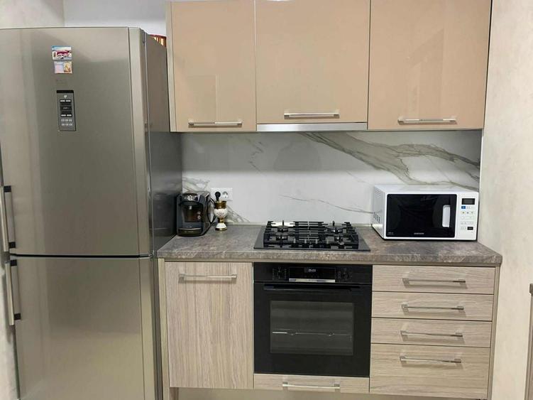 Inchiriez apartament 3 camere Radauti - 7