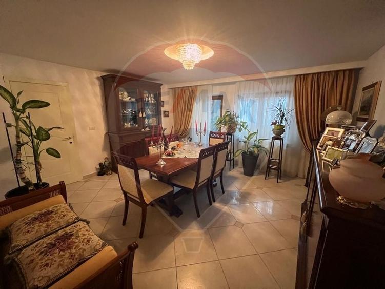 Apartament cu 4 camere de vanzare in zona Exterior Est - 18