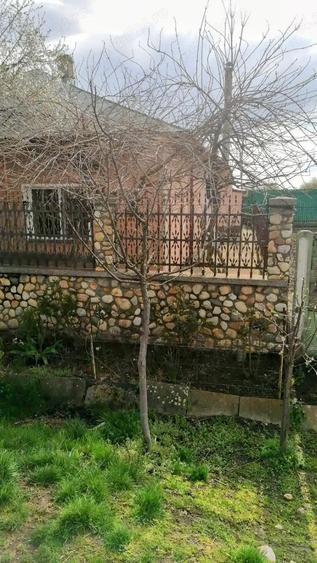 Oportunitate! Proprietate in judetul Arges cu condi?ii de ora? - 2