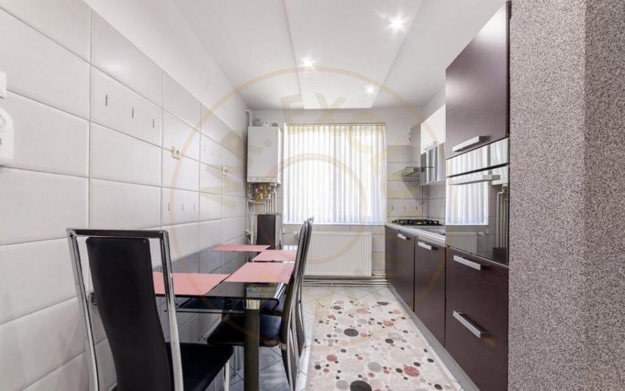 Apartament ultracentral 3 camere -munte- Campulung Muscel! - 5