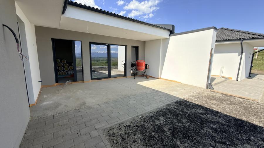 Casa la cheie pe un singur nivel 4 camere + 300mp teren Bavaria Stadt - 4