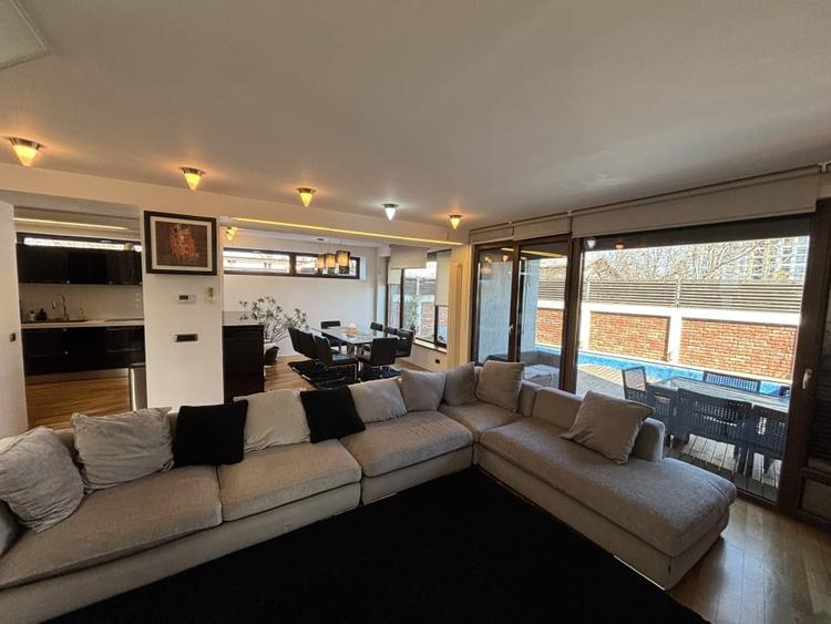 Vila Moderna - S+P+2 - Piscina Incalzita - Garaj - Andronache - 6