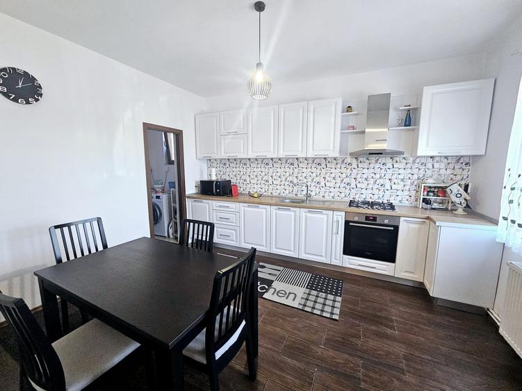 Casa Modernă, curte cu foișor-Mogoșoaia,  Șos. Bucuresti-Targoviste - 5