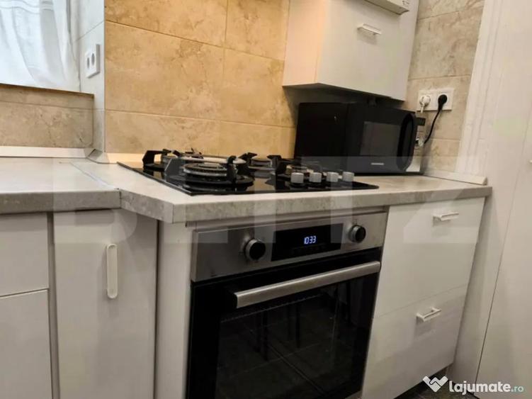 Apartament cu 3 camere, 47 mp, zona Centrala - 4