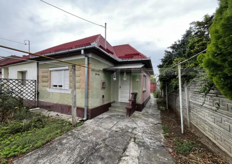 Casa de vanzare, 85mp, zona Micro 14 - 1