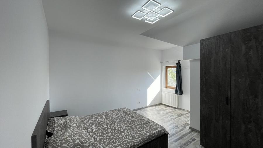 Vila Laguna Albastra  complet mobilata cu garaj - 24