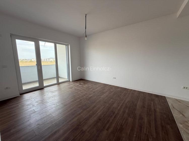 Apartament 2 camere, etaj 2/3 in Giroc-Hotel IQ